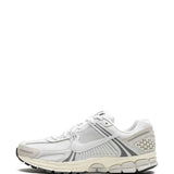 NIKE ZOOM VOMERO 5 - PLATINUM TINT