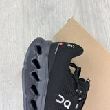 On Running Cloud Surfer Mesh Black Runners