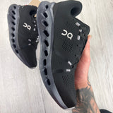 On Running Cloud Surfer Mesh Black Runners
